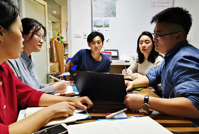 This is a picture of EMAC talking to clients in the past.